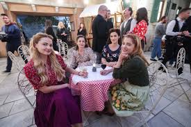 Divlje Pčele Sezona 1 Epizoda 33 sa Prevodom